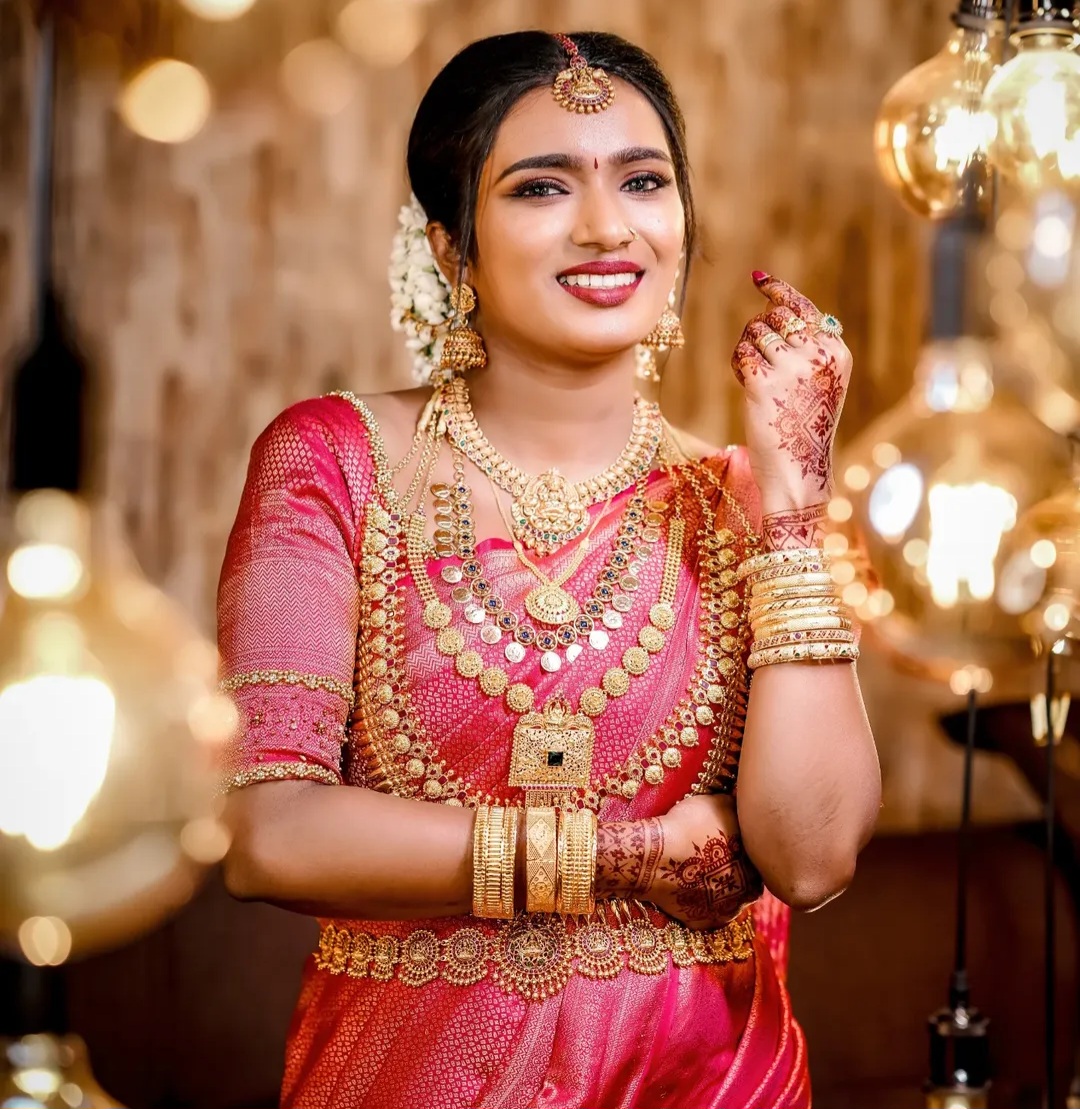Bridal Makeup Hairstyle and Saree Drape